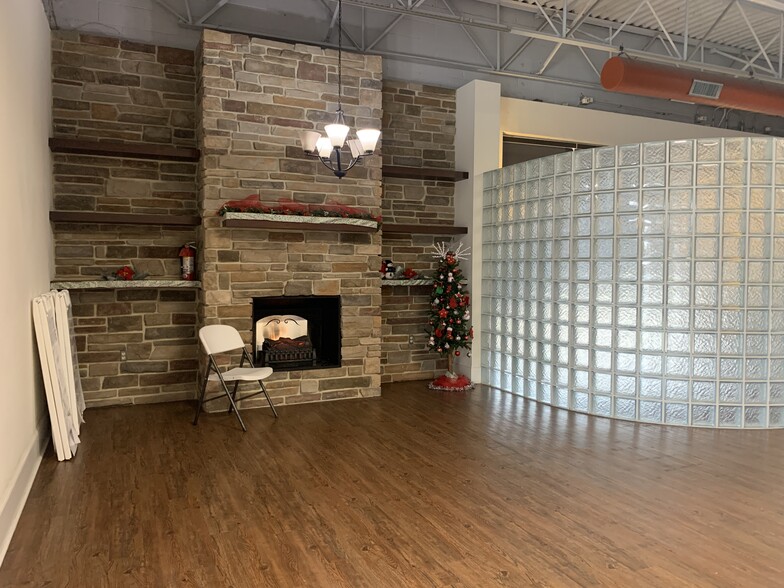 More Photos Of 102 Marlboro Ave, Easton Freestanding For Lease