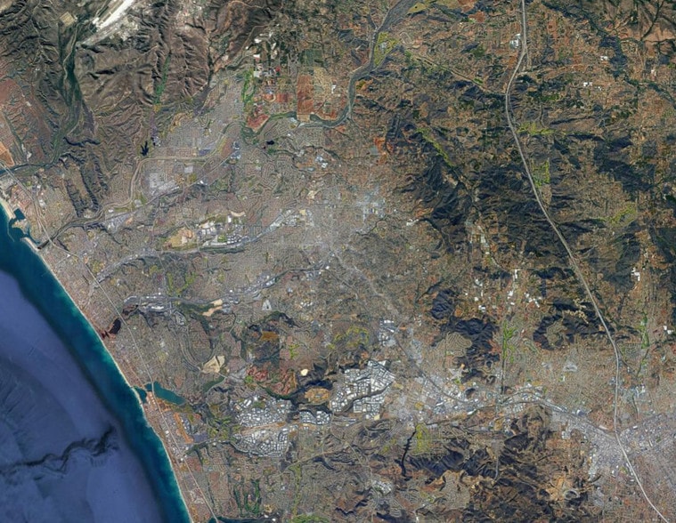 More Photos Of 2614-2616 Temple Heights Dr, Oceanside Warehouse For Sale