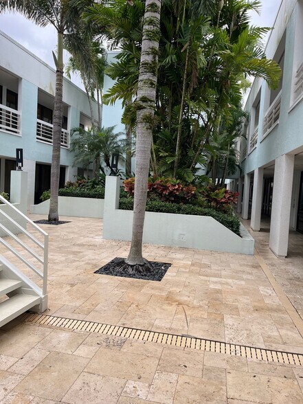 More Photos Of 2295 NW Corporate Blvd, Boca Raton Office Residential For Sale