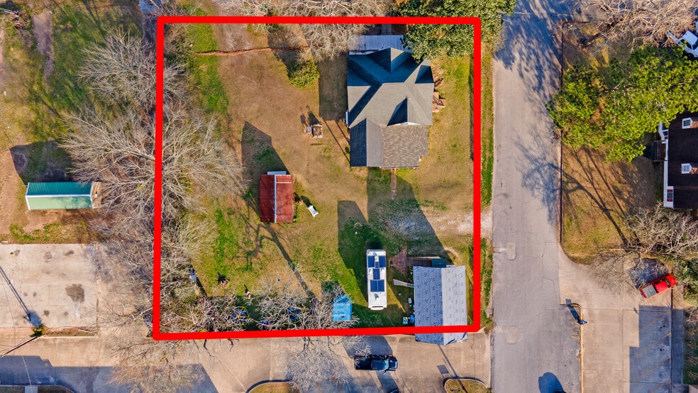 More Photos Of 304 W Wheat St, Woodville Specialty For Sale