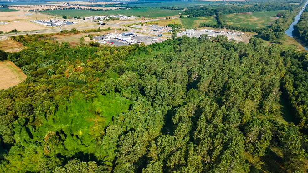 More Photos Of 2948 State Highway V, Matthews Light Manufacturing For Sale