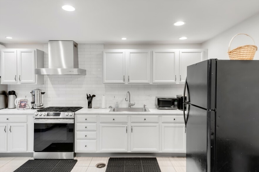 More Photos Of 2260 E 88th Ave, Denver Office Residential For Sale