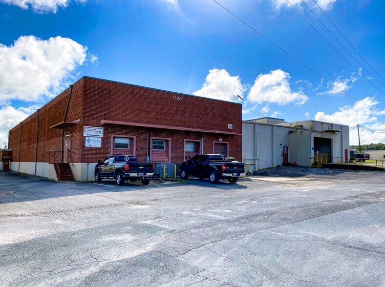 More Photos Of 13183-13201 Rachael Blvd, Alachua Warehouse For Sale