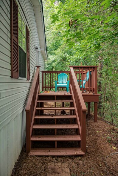 More Photos Of 84-86 Benson Rd, Travelers Rest Specialty For Sale