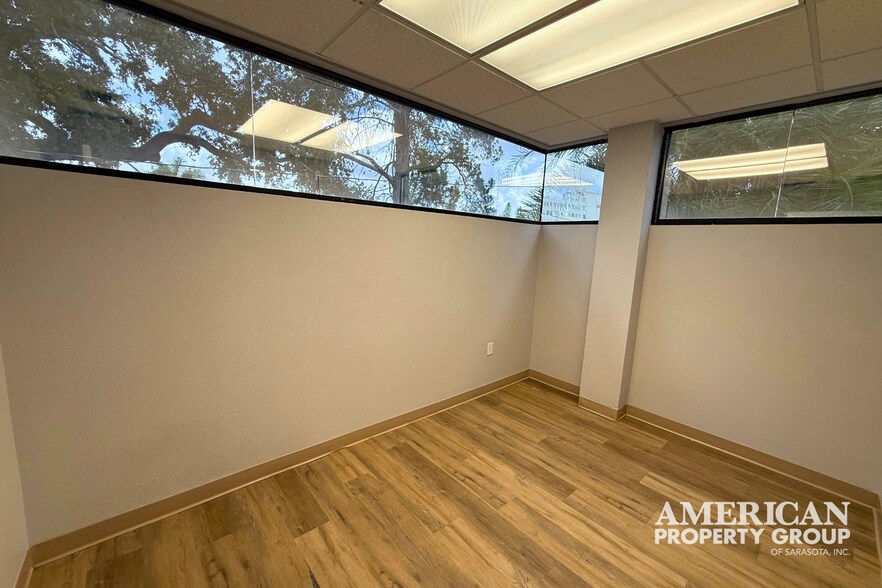 More Photos Of 201 4th Ave, Bradenton Medical For Sale
