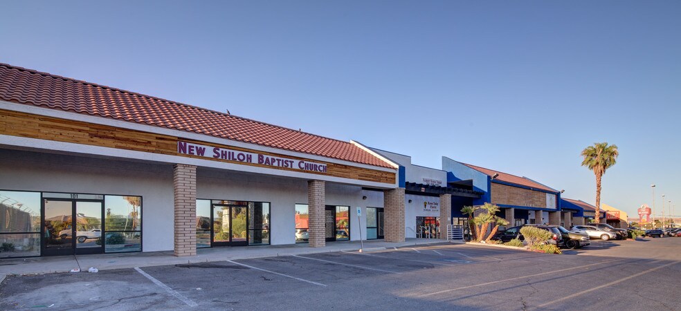 More Photos Of 4640 E Flamingo Rd, Las Vegas Storefront Retail Office For Lease