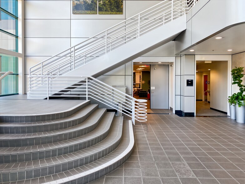 More Photos Of 3558 Round Barn Blvd, Santa Rosa Coworking Space