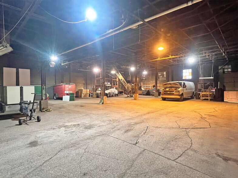 More Photos Of 1040 W 12th St, Erie Manufacturing For Sale