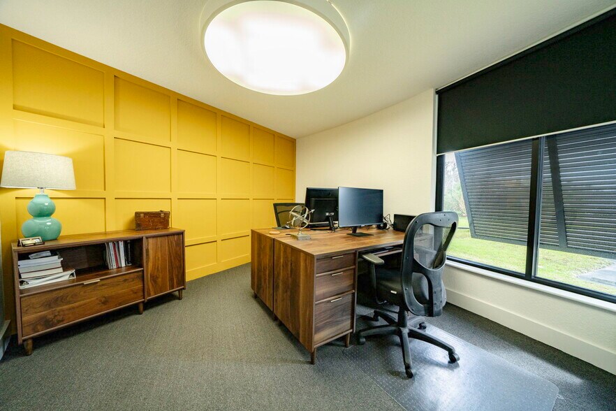 More Photos Of 603 E Olympia Ave, Punta Gorda Medical For Sale