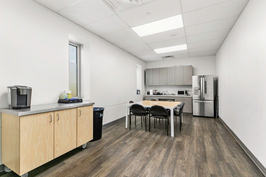 More Photos Of 19711 Stuebner Airline Rd, Spring Medical For Lease