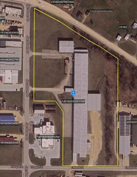 More Photos Of 140 Jacobsen Dr, Maquoketa Warehouse For Lease