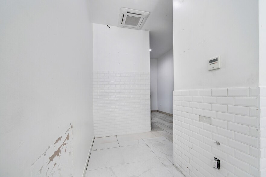 More Photos Of 525 Myrtle Ave, Brooklyn Apartments For Sale