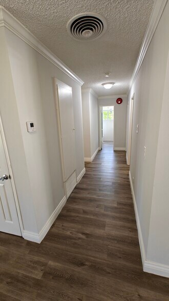 More Photos Of 13766 Paddock St, Sylmar Assisted Living For Lease