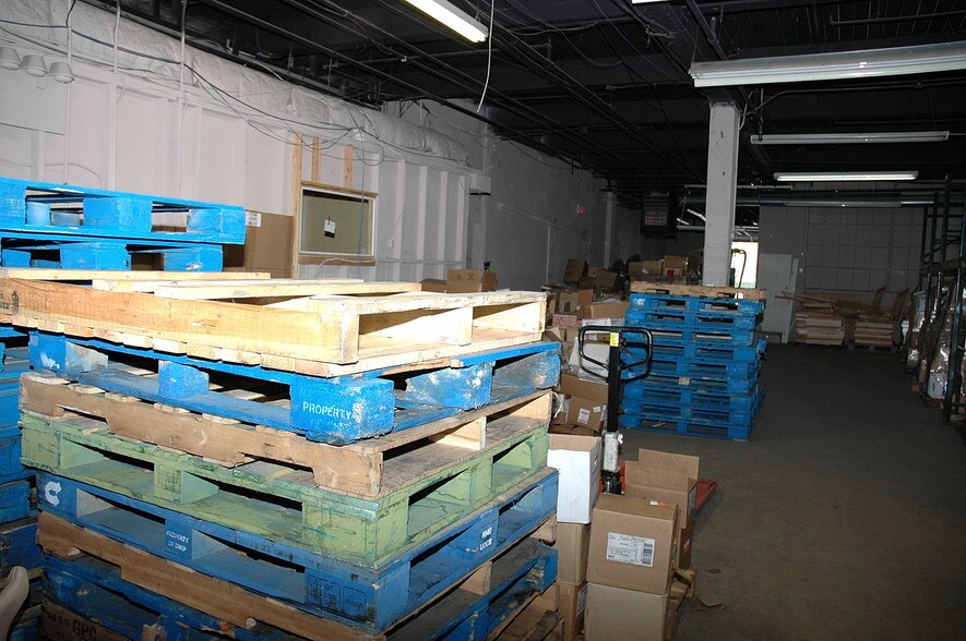 More Photos Of 10-30 Pearl St, Long Branch Warehouse For Lease