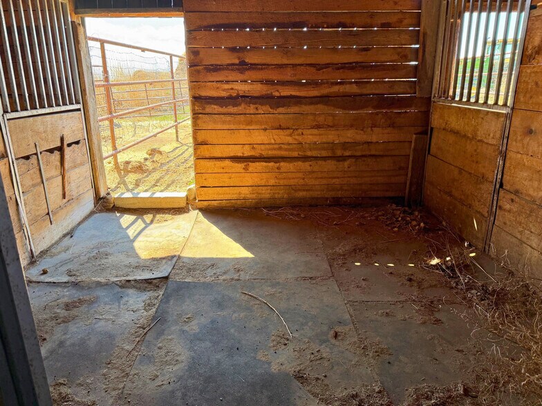 More Photos Of 24900 Spring Draw Rd, Scenic Land For Sale