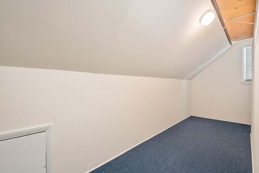 More Photos Of 2893 Jessup Rd, Jessup Office For Sale