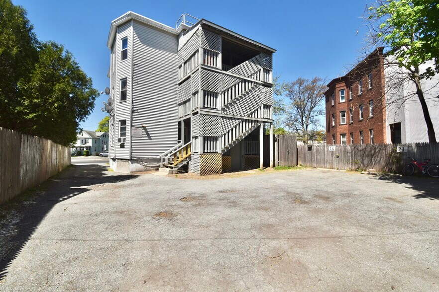 More Photos Of 855 Liberty St, Springfield Apartments For Sale