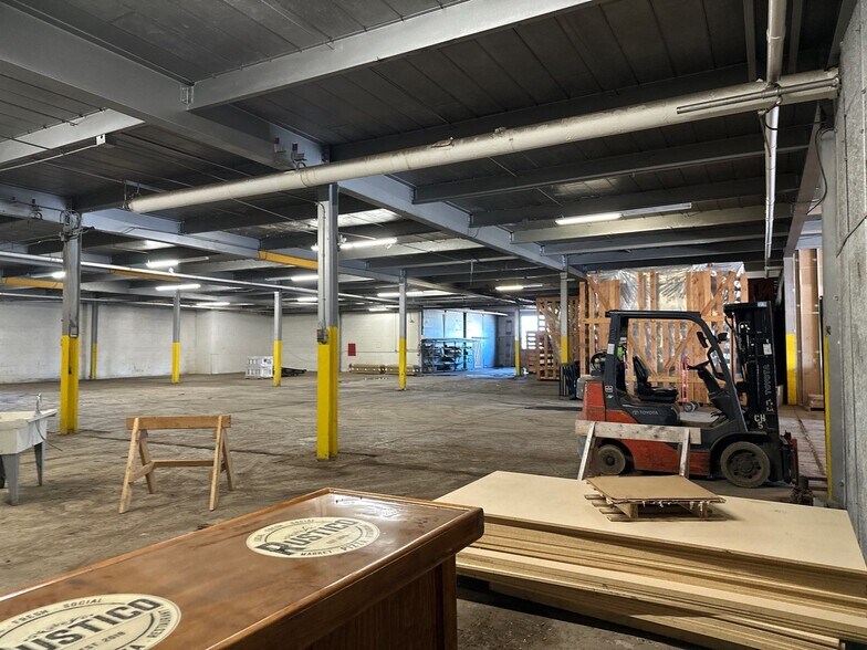 More Photos Of 2200 Military Rd, Tonawanda Warehouse For Sale