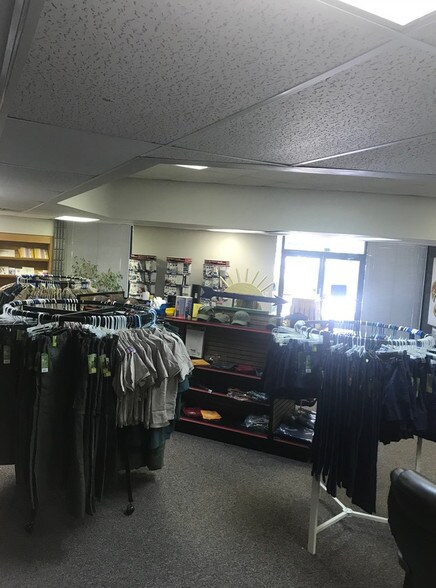 More Photos Of 1841 Norman Dr, Valdosta Office For Sale
