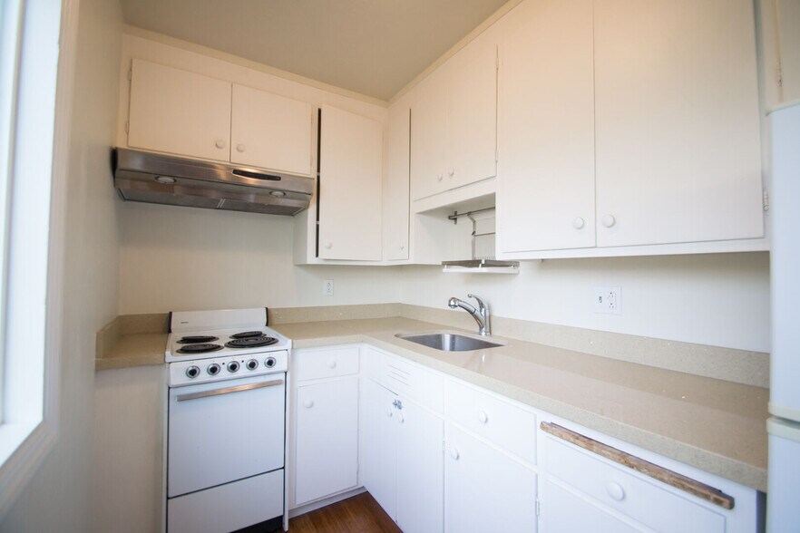 More Photos Of 2210-2212 Ward St, Berkeley Apartments For Sale
