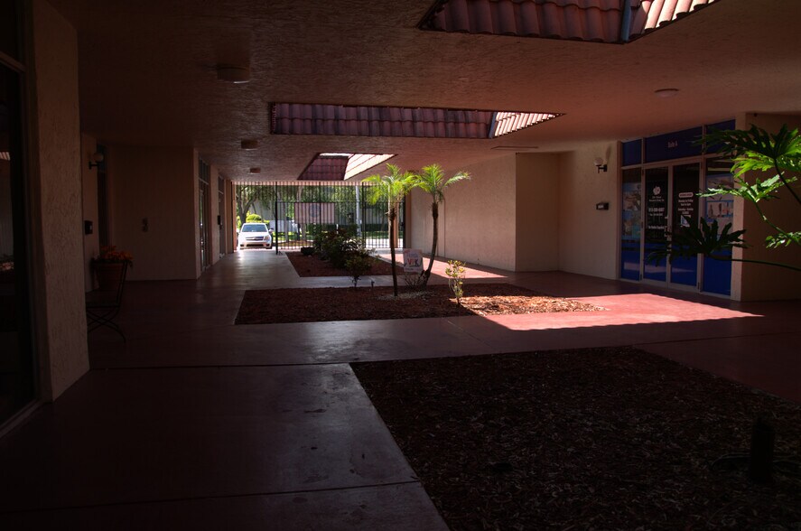 More Photos Of 7345 Jackson Springs Dr, Tampa Office For Lease