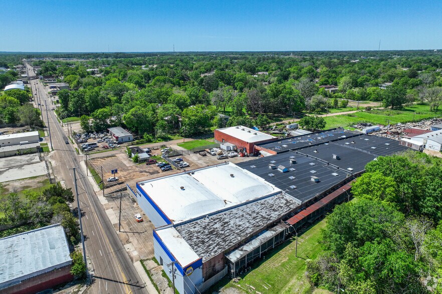 More Photos Of 605 S Gallatin St, Jackson Warehouse For Sale