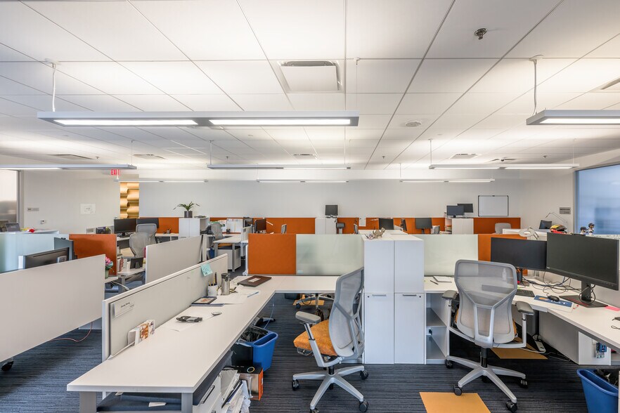 More Photos Of 10 Memorial Blvd, Providence Office For Lease