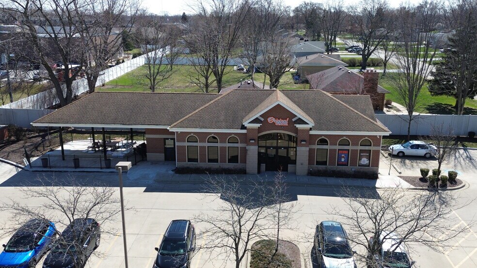 Primary Photo Of 7231 171ST St, Tinley Park Fast Food For Sale