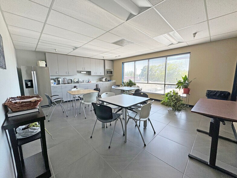 More Photos Of 3201 Cleveland Ave, Santa Rosa Office For Sale