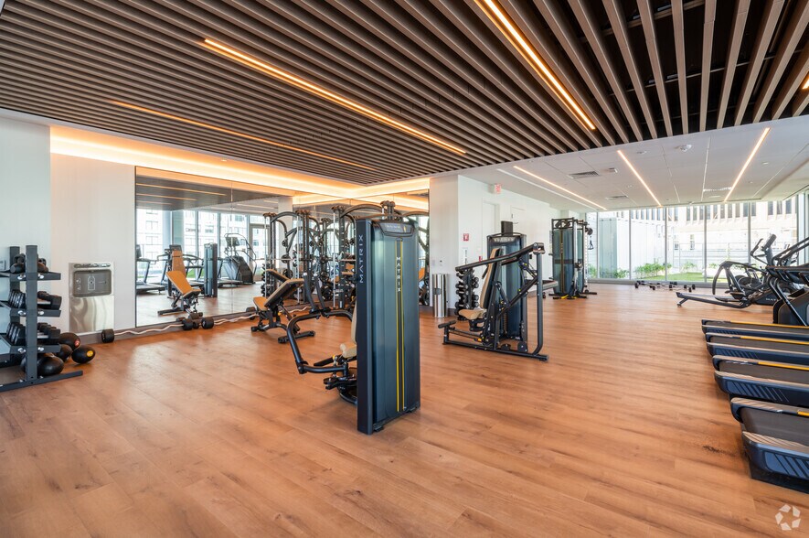 More Photos Of 165 Main St, Cambridge Apartments For Lease