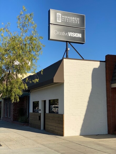 Primary Photo Of 3216 W Burbank Blvd, Burbank Loft Creative Space For Lease