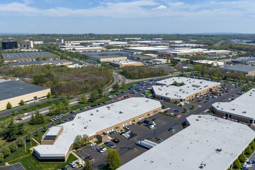 More Photos Of 266-300 Raritan Center Pky, Edison Light Distribution For Lease