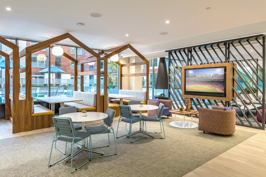 More Photos Of 190 Pleasant St, Malden Apartments For Lease