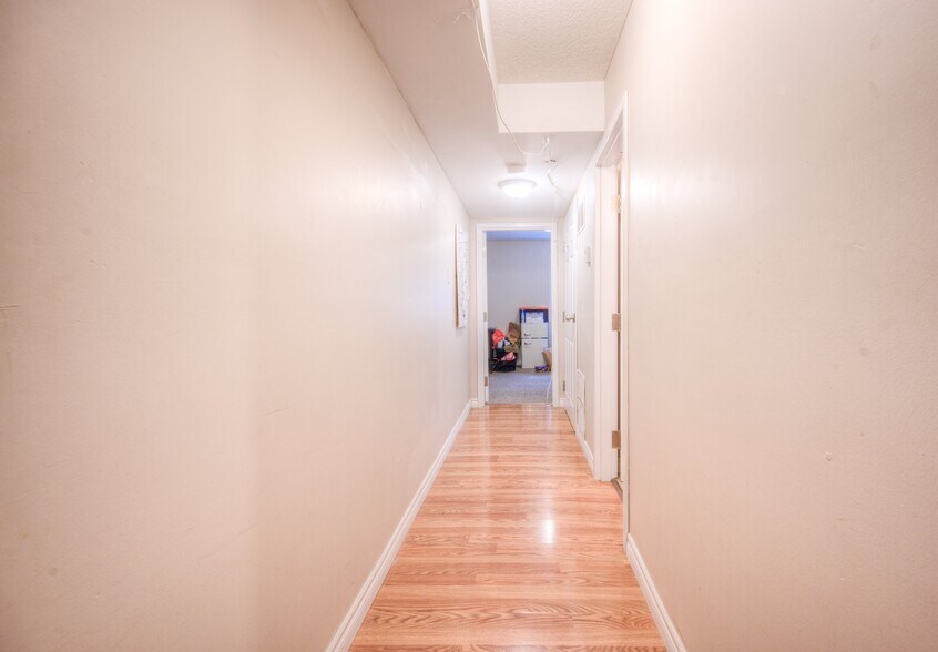 More Photos Of 172 Regina St N, Waterloo Apartments For Sale