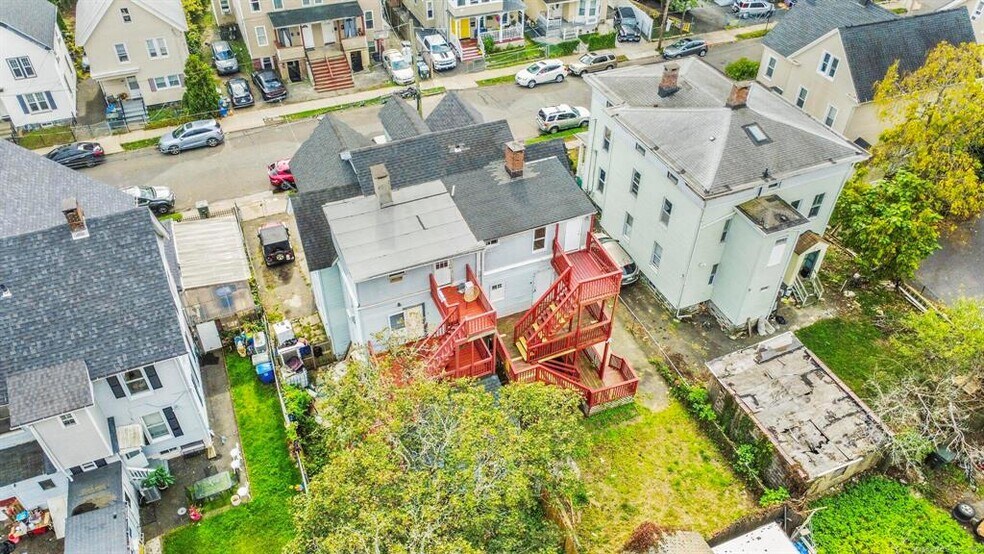 More Photos Of 39 Jane St, Bridgeport Apartments For Sale