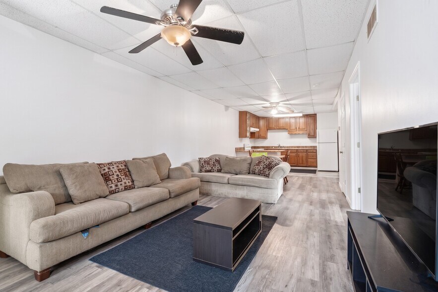 More Photos Of 16708 Frederick Rd, Mount Airy General Retail For Sale