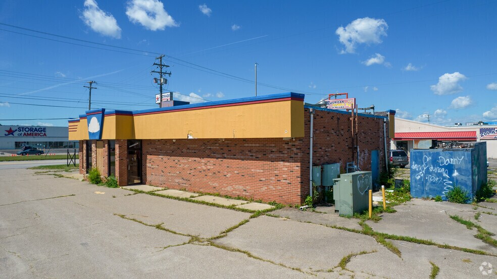 More Photos Of 3095 S Dort Hwy, Burton Fast Food For Sale