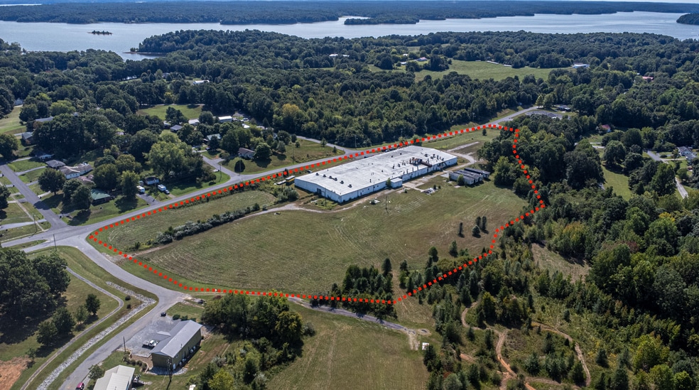 More Photos Of 501 Lakeshore Dr, Kuttawa Warehouse For Sale