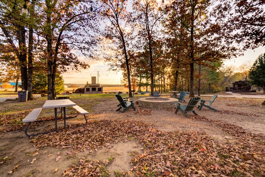 More Photos Of 446724 E 390 Rd, Langley Hotel For Sale