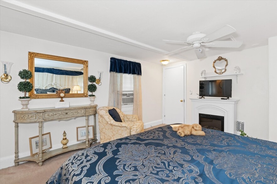 More Photos Of 300 Bohemia Ave, Chesapeake City Hospitality For Sale