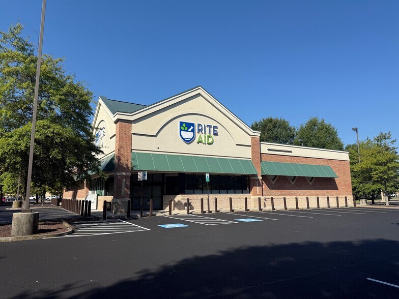 Primary Photo Of 11011 Manklin Creek Rd, Berlin Drugstore For Lease