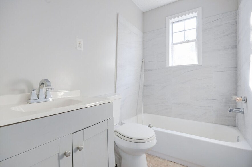 More Photos Of 1030 Hamilton St, Memphis Apartments For Sale