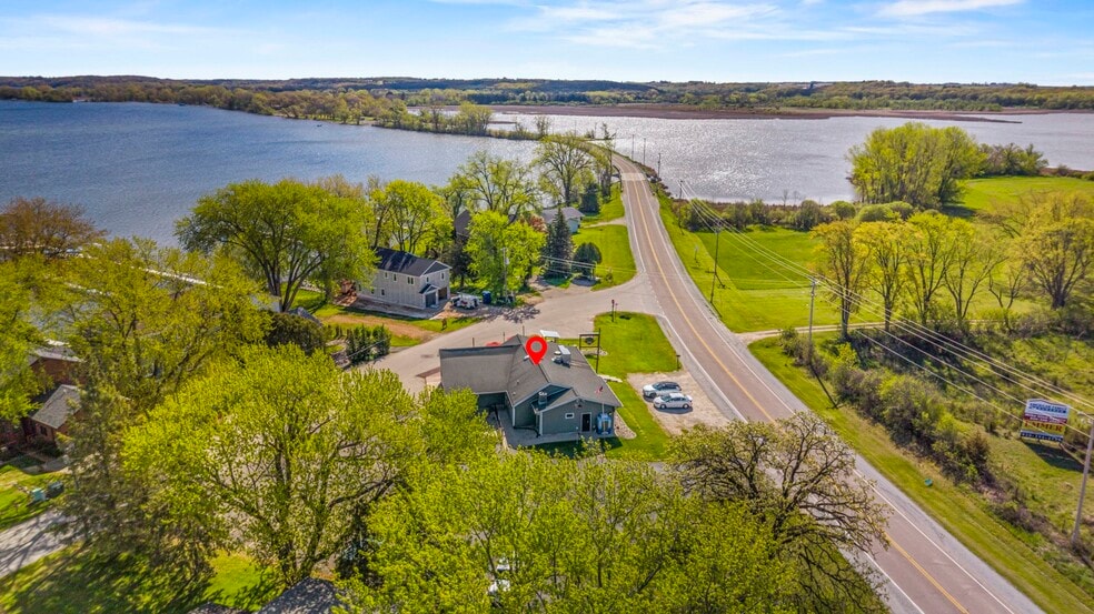 More Photos Of N4111 S Lakeshore Dr, Markesan Restaurant For Sale