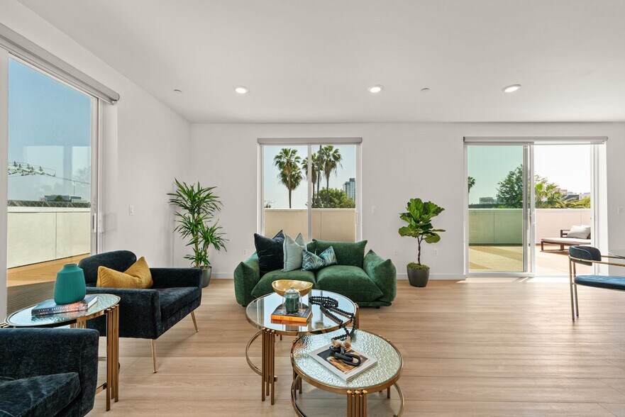 More Photos Of 1759 N Gower St, Los Angeles Apartments For Sale