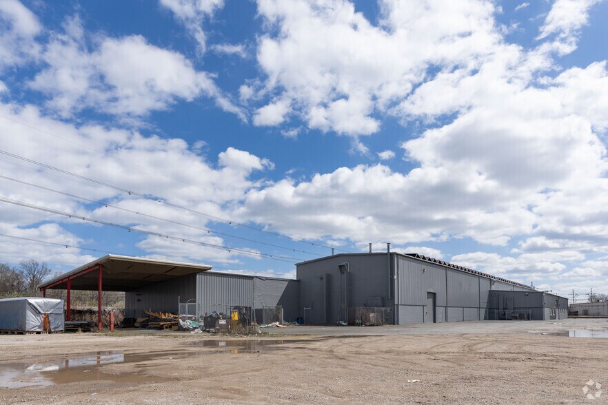 More Photos Of 501 Industry Rd, Staten Island Warehouse For Sale