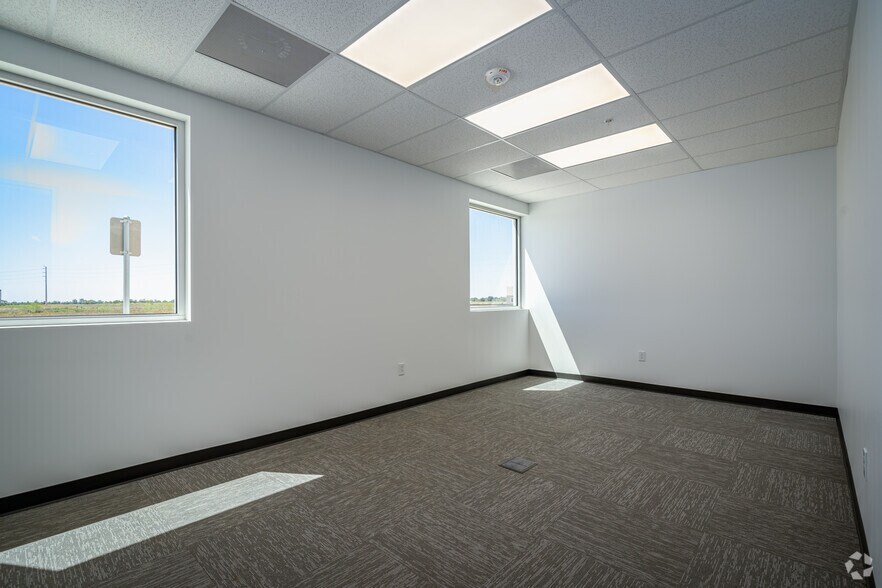 More Photos Of 2701 Twinwood Pky, Brookshire Distribution For Sale