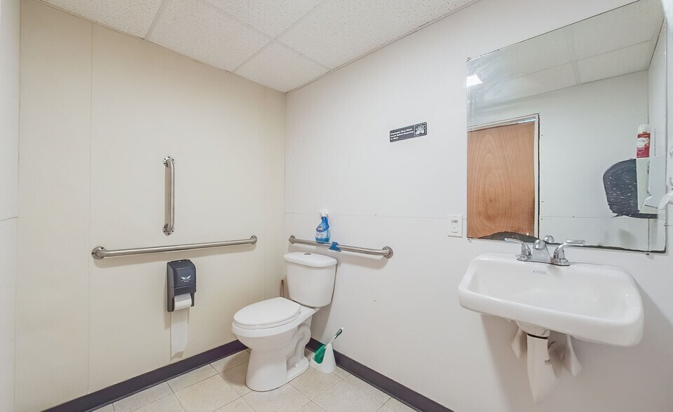 More Photos Of 1190 Old Berwick Rd, Bloomsburg Office For Sale