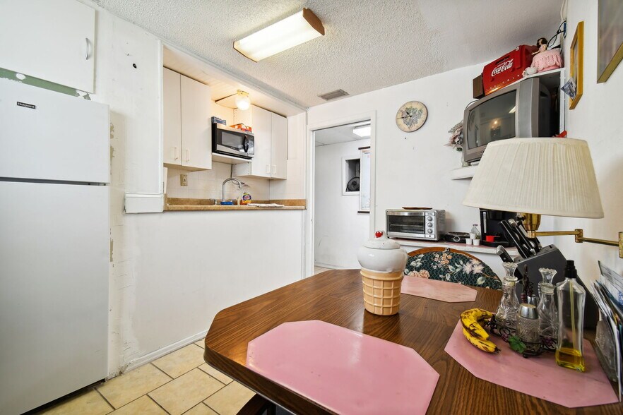 More Photos Of 5146 Marine Pky, New Port Richey Storefront Retail Office For Sale