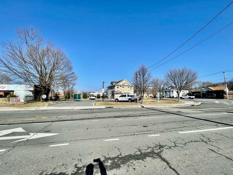 More Photos Of 590 Patchogue Rd, Port Jefferson Station Office For Sale