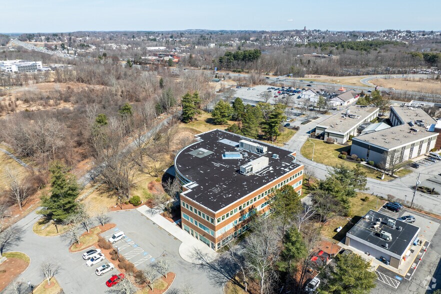 More Photos Of 138 River Rd, Andover Office For Lease